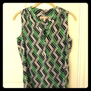 🔥Banana sleeveless top - XS- EUC!!